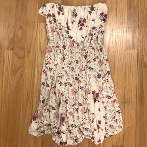 NWOT Kimchi blue white strapless floral dress